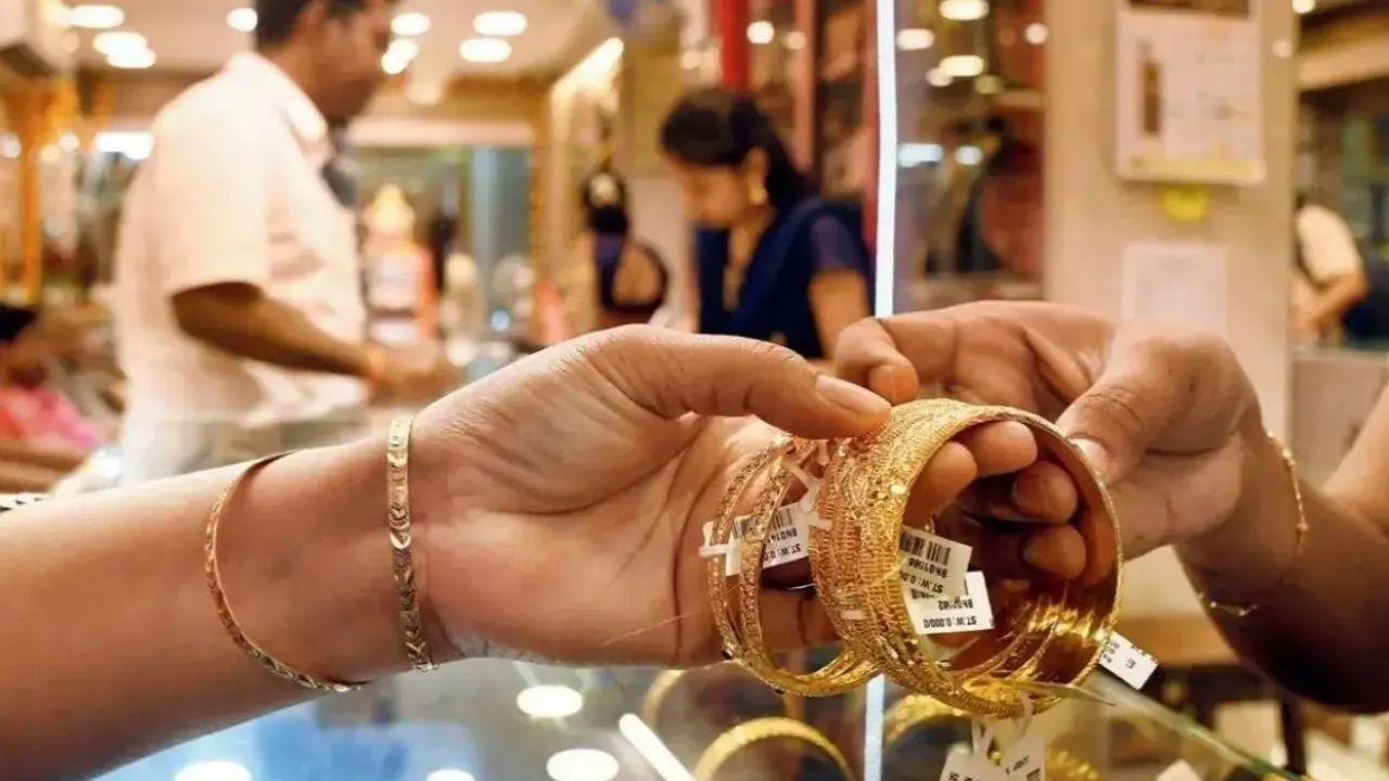 Gold, silver prices climb as US-Iran tensions boost safe-haven demand. Representational Image